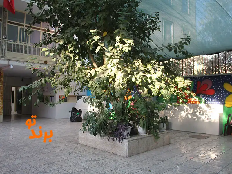 دبیرستان دخترانه کاوشگران آسمان دانش یافت آباد